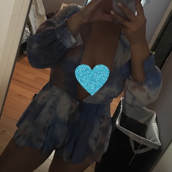 Long Sleeve Romper - Picture 5 of 5